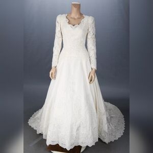 Bonny Vintage 80s 90s Beaded Alencon Lace Long Sleeve Ivory Wedding Dress sz 10